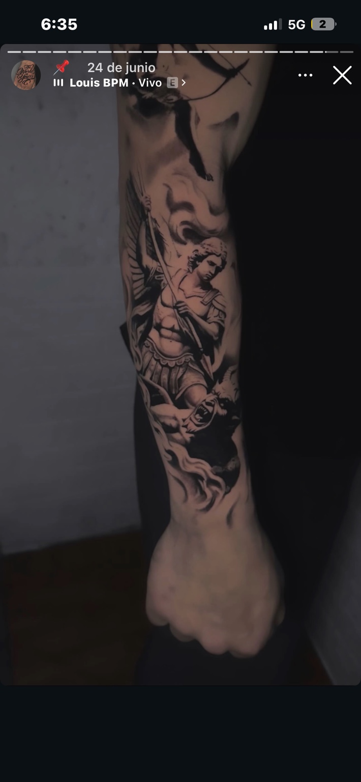 Tatuaje de antebrazo realizado en Llave 11